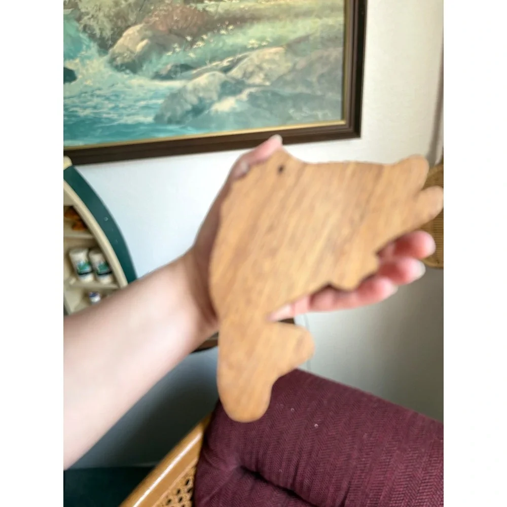 Vintage Wooden Fish Key Holder Wall Mounted Rustic Cabin Decor 4 Brass Hooks